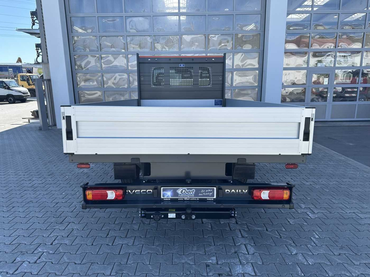 Iveco Daily 35S16 3.0L *R3.750mm*AHK* 2x - Xe tải nhỏ phẳng: hình 5 Iveco Daily 35S16 3.0L *R3.750mm*AHK* 2x - Xe tải nhỏ phẳng: hình 5
