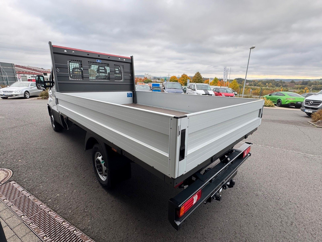 Iveco Daily 35S16 A8 *R3.450mm*Automatik*AHK*Kamera* - Xe tải nhỏ phẳng: hình 4 Iveco Daily 35S16 A8 *R3.450mm*Automatik*AHK*Kamera* - Xe tải nhỏ phẳng: hình 4