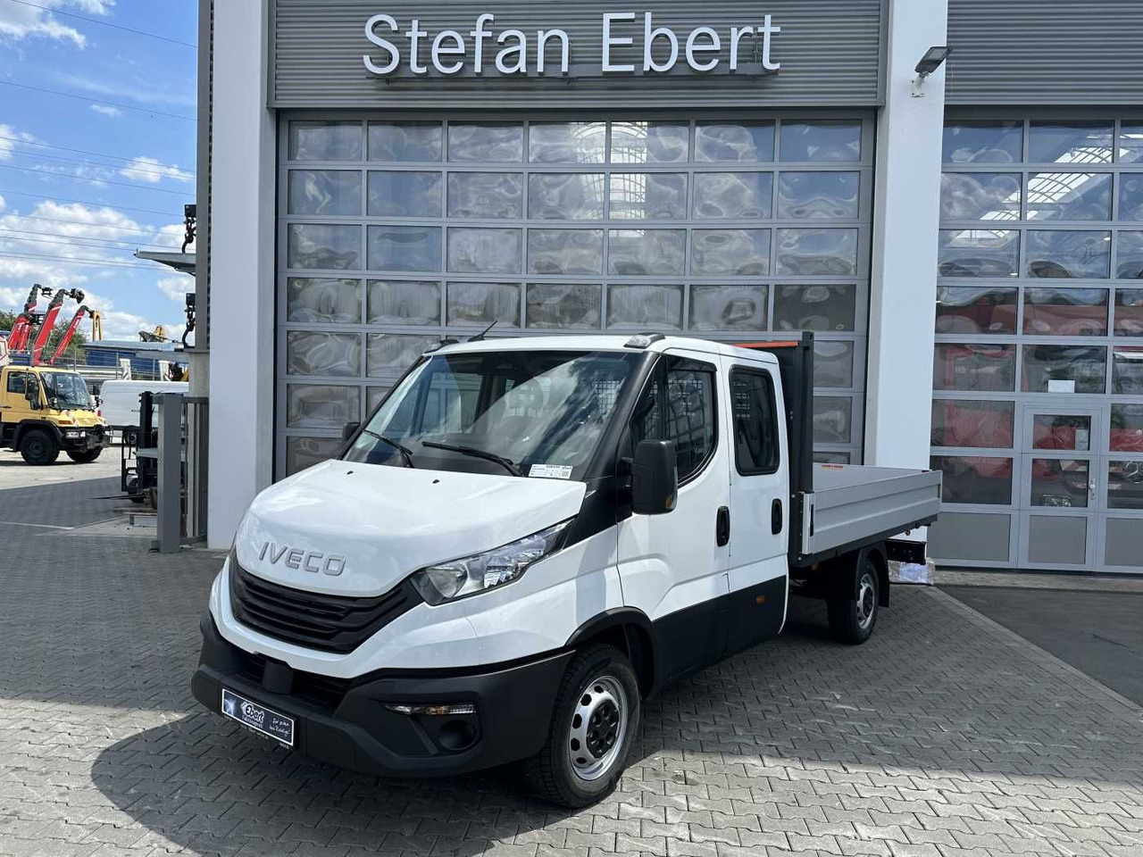 Iveco Daily 35S16 H 3.0L *R3.750mm*AHK*Automatik* 2x - Xe tải nhỏ phẳng: hình 1 Iveco Daily 35S16 H 3.0L *R3.750mm*AHK*Automatik* 2x - Xe tải nhỏ phẳng: hình 1