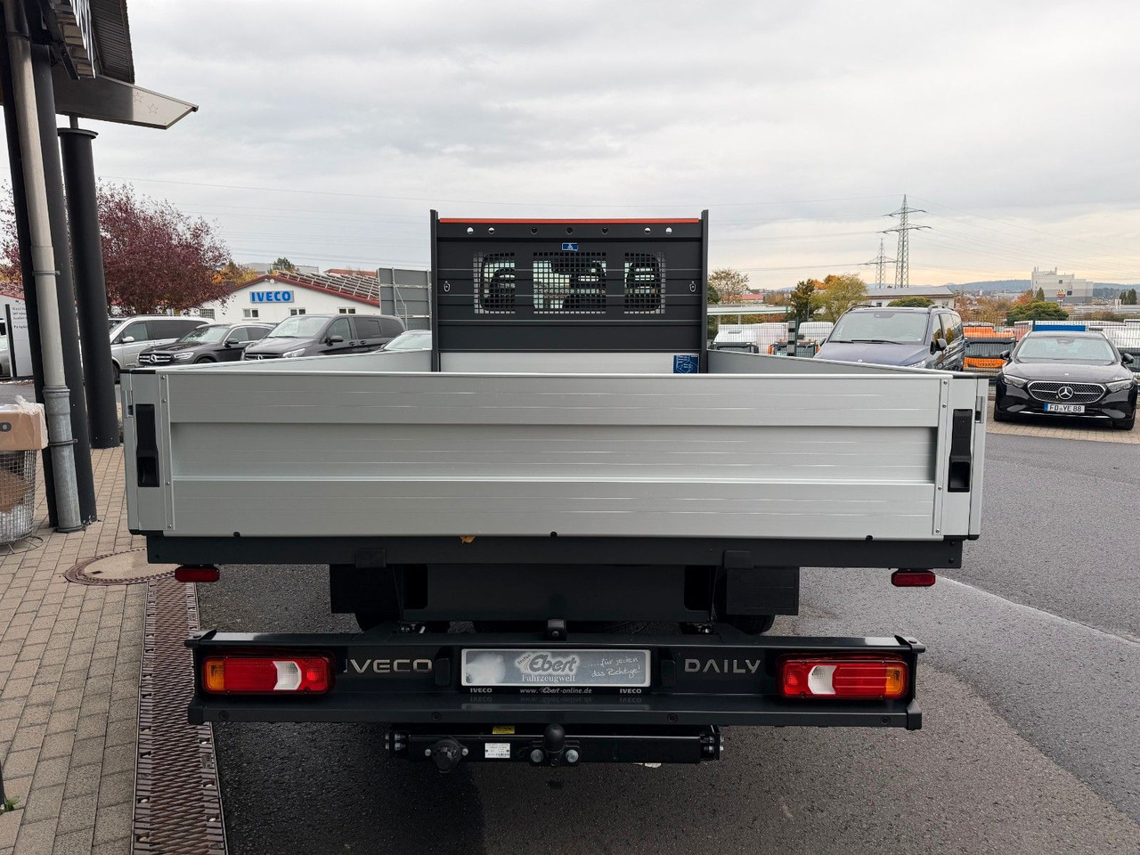 Iveco Daily 35S16 H 3.0L *R3.750mm*AHK*Klima* - Xe tải nhỏ phẳng: hình 5 Iveco Daily 35S16 H 3.0L *R3.750mm*AHK*Klima* - Xe tải nhỏ phẳng: hình 5
