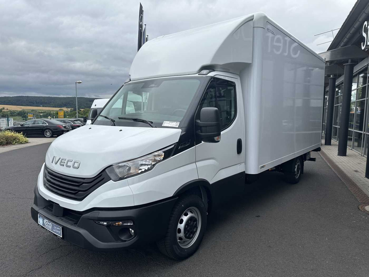 Iveco Daily 35S16 HA8/P Koffer *R4.100mm* LBW*Luft* - Xe tải nhỏ thùng kín: hình 4 Iveco Daily 35S16 HA8/P Koffer *R4.100mm* LBW*Luft* - Xe tải nhỏ thùng kín: hình 4