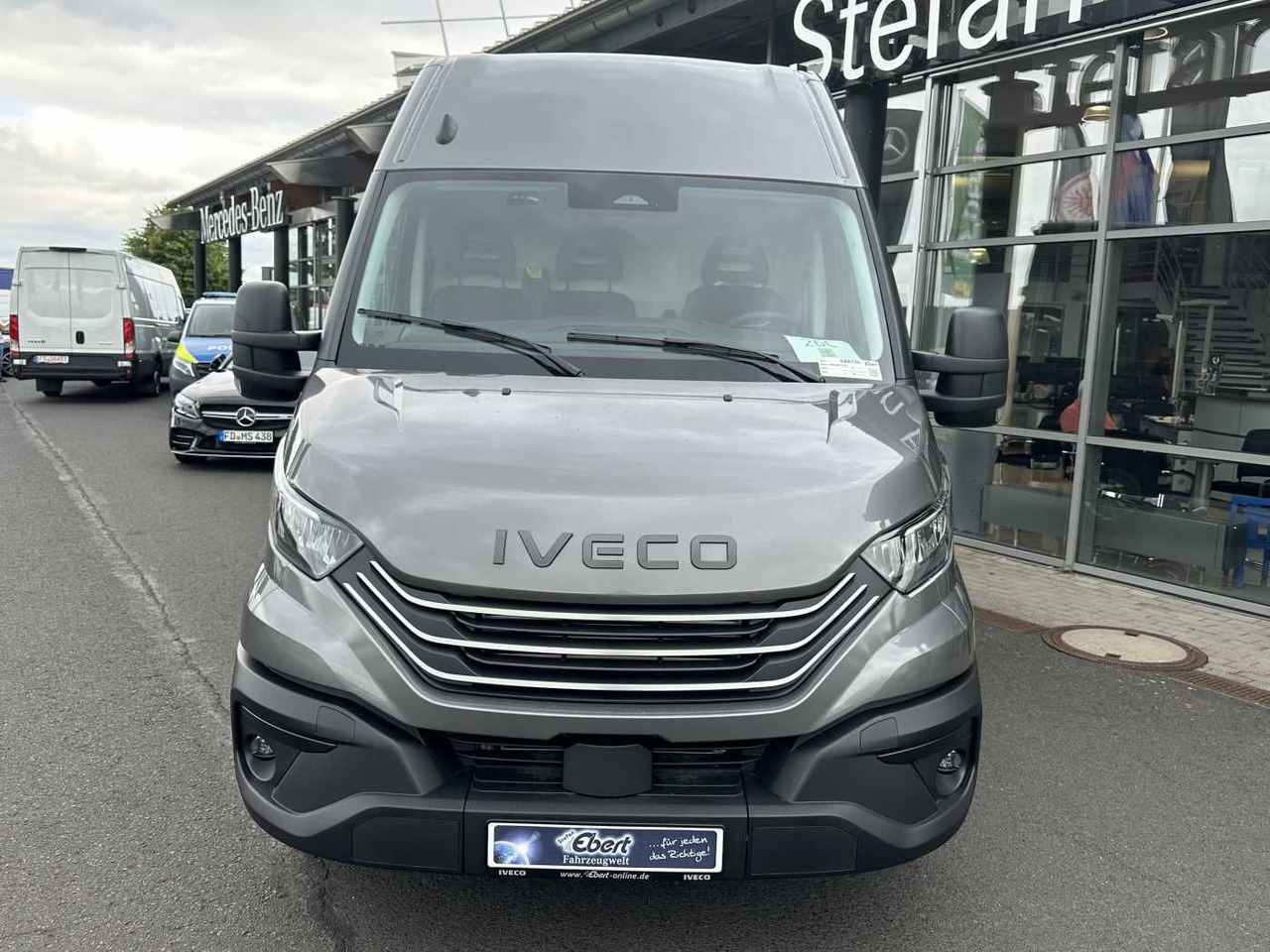 Iveco Daily 35S16 HA8V 3.0L *R3.520mm*AHK*Automatik* - Xe van chở hàng: hình 2 Iveco Daily 35S16 HA8V 3.0L *R3.520mm*AHK*Automatik* - Xe van chở hàng: hình 2