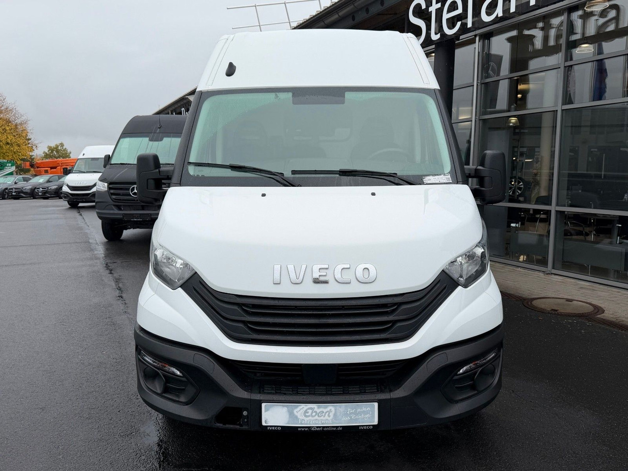 Iveco Daily 35S16 V *Klima*R4.100mm* - Xe van chở hàng: hình 2 Iveco Daily 35S16 V *Klima*R4.100mm* - Xe van chở hàng: hình 2