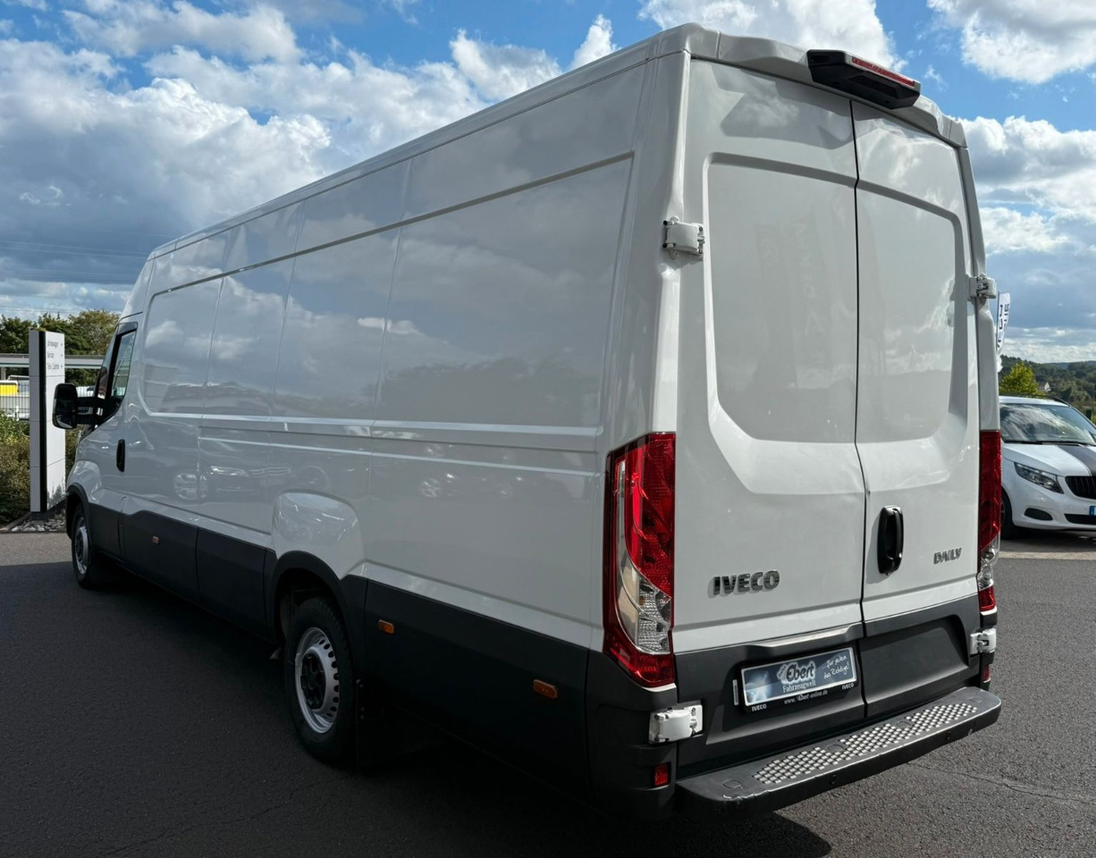 Iveco Daily 35S16 V *Klima*R4.100mm* - Xe van chở hàng: hình 3 Iveco Daily 35S16 V *Klima*R4.100mm* - Xe van chở hàng: hình 3