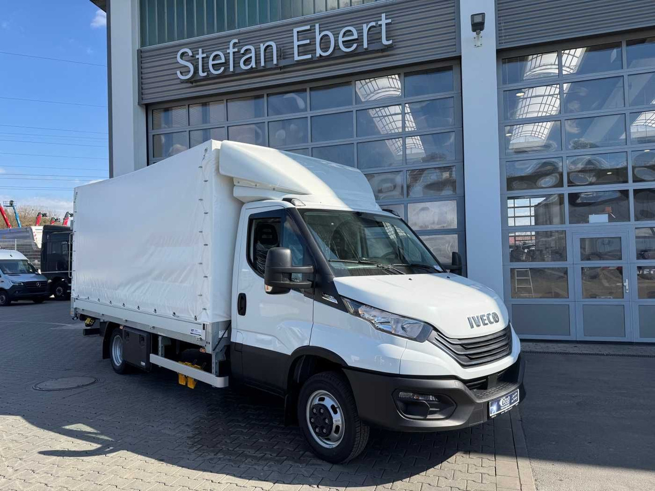 Iveco Daily 50C16 HA8 Pritsche+Plane *LBW* 3x - Xe van thùng mui bạt: hình 1 Iveco Daily 50C16 HA8 Pritsche+Plane *LBW* 3x - Xe van thùng mui bạt: hình 1