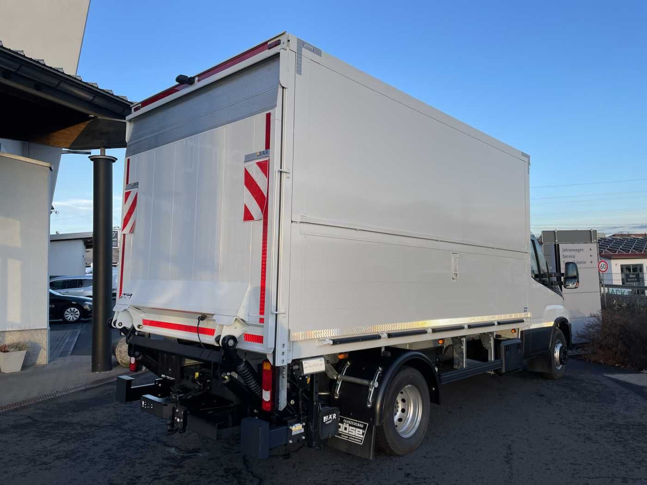 Iveco Daily 70C18 HA8 *LBW*Schwenkwandkoffer* - Xe tải nhỏ thùng kín: hình 4 Iveco Daily 70C18 HA8 *LBW*Schwenkwandkoffer* - Xe tải nhỏ thùng kín: hình 4