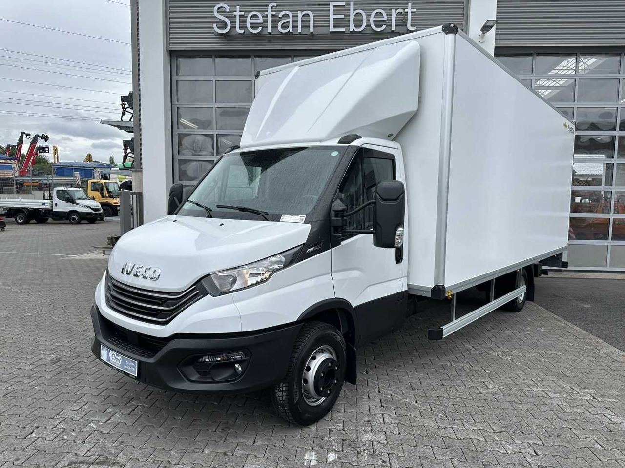 Iveco Daily 70C18 HA8 *R5.100mm*LBW*Luft*Automatik* - Xe tải nhỏ thùng kín: hình 1 Iveco Daily 70C18 HA8 *R5.100mm*LBW*Luft*Automatik* - Xe tải nhỏ thùng kín: hình 1