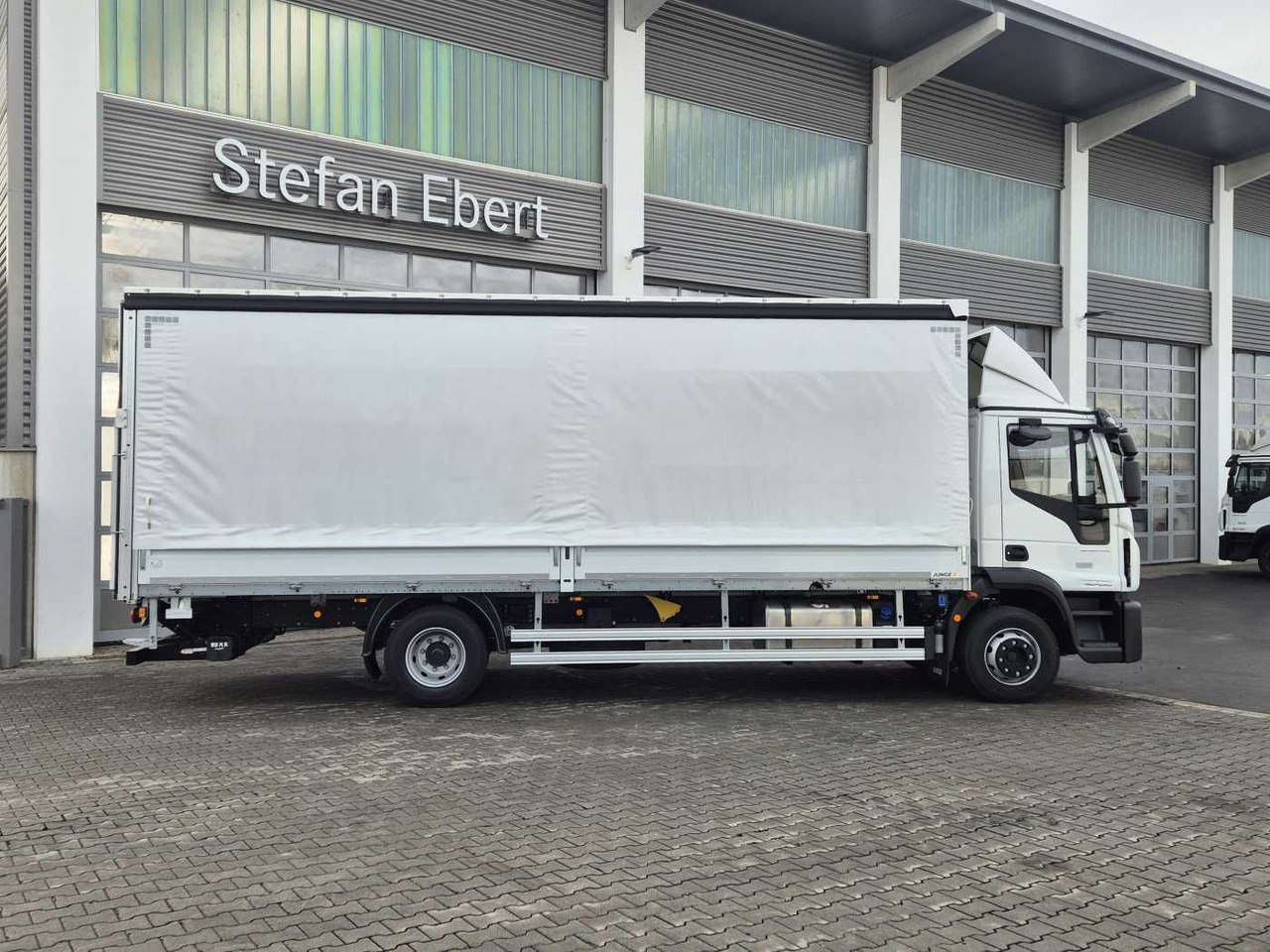 Xe tải thùng mui bạt mới Iveco Eurocargo ML140E28/P LBW Bär Schiebeplane AHK: hình 6