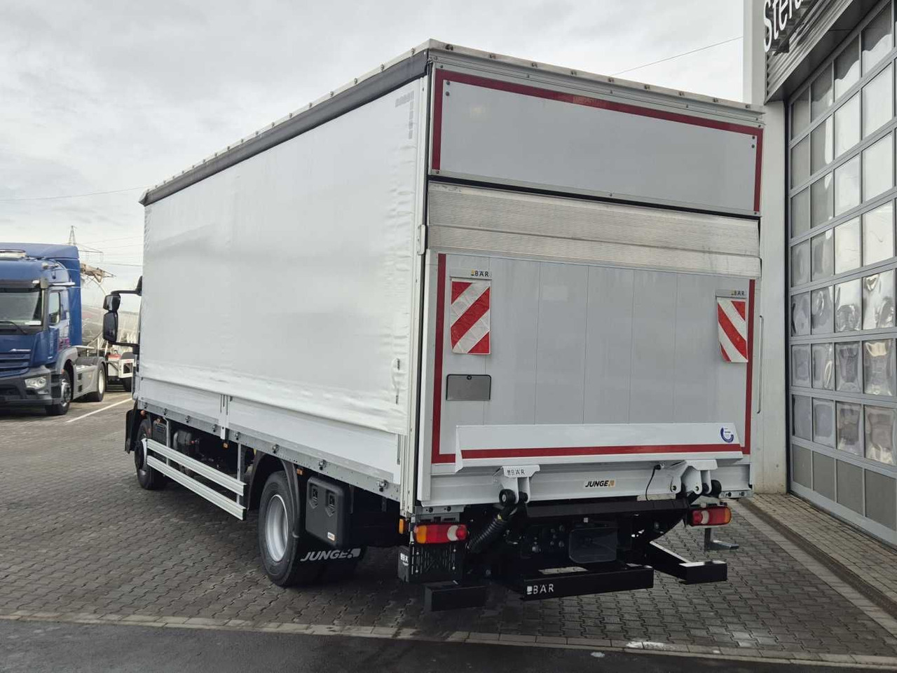 Xe tải thùng mui bạt mới Iveco Eurocargo ML140E28/P LBW Bär Schiebeplane AHK: hình 7