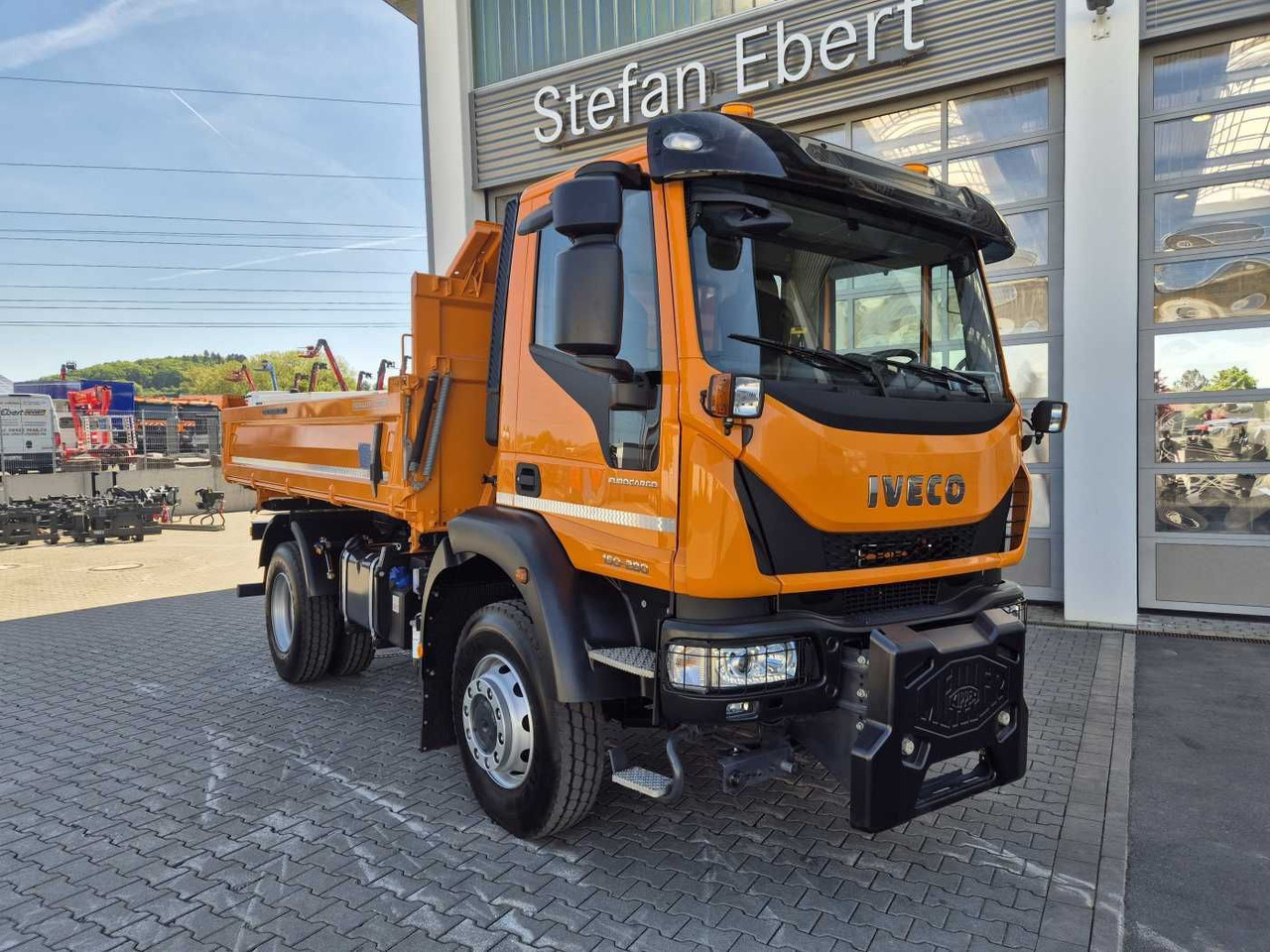 Iveco Eurocargo ML150E28W 4x4 Winterdienst Vorb. 2xAHK - Xe ben: hình 3 Iveco Eurocargo ML150E28W 4x4 Winterdienst Vorb. 2xAHK - Xe ben: hình 3