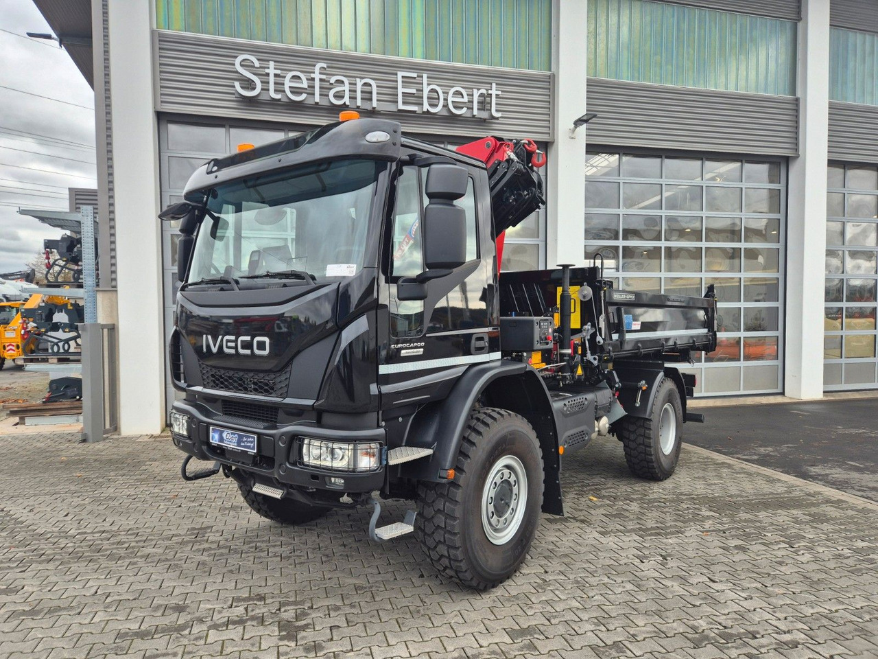 Iveco Eurocargo ML150E32WS 4x4 Kran HMF 1130K Funk AHK - Xe ben, Xe cẩu tự hành: hình 3 Iveco Eurocargo ML150E32WS 4x4 Kran HMF 1130K Funk AHK - Xe ben, Xe cẩu tự hành: hình 3