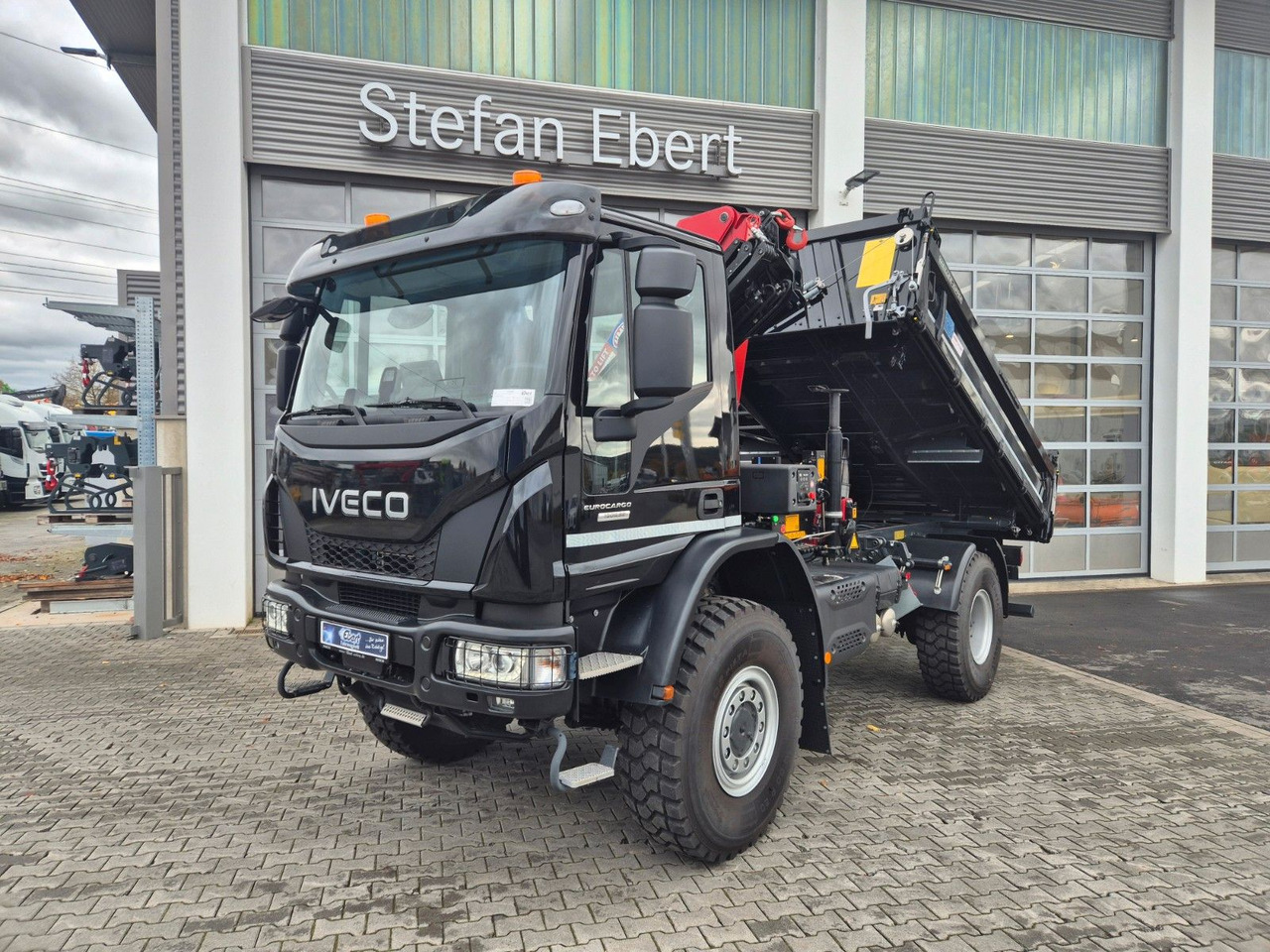 Iveco Eurocargo ML150E32WS 4x4 Kran HMF 1130K Funk AHK - Xe ben, Xe cẩu tự hành: hình 2 Iveco Eurocargo ML150E32WS 4x4 Kran HMF 1130K Funk AHK - Xe ben, Xe cẩu tự hành: hình 2