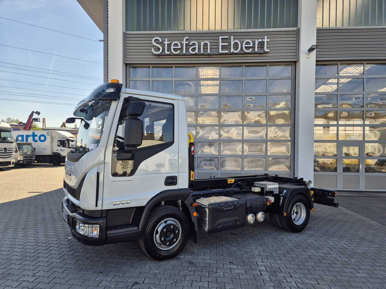 Iveco Eurocargo ML80E21K 4x2 Hyva 05-32-K-DIN-BF 2xAHK - Xe tải nâng móc: hình 3 Iveco Eurocargo ML80E21K 4x2 Hyva 05-32-K-DIN-BF 2xAHK - Xe tải nâng móc: hình 3
