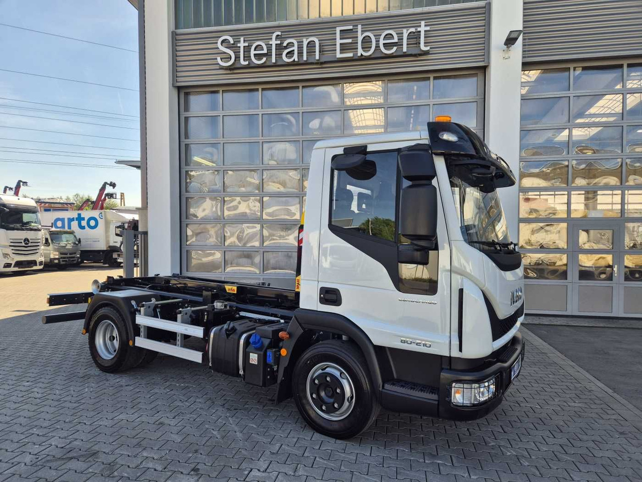 Iveco Eurocargo ML80E21K 4x2 Hyva 05-32-K-DIN-BF 2xAHK - Xe tải nâng móc: hình 4 Iveco Eurocargo ML80E21K 4x2 Hyva 05-32-K-DIN-BF 2xAHK - Xe tải nâng móc: hình 4