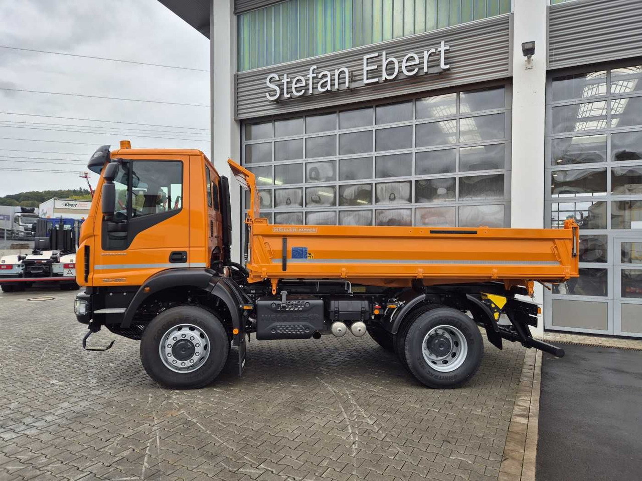 Iveco ML150E28W 4x4 Meiller Dreiseitenkipper 2xAHK - Xe ben: hình 4 Iveco ML150E28W 4x4 Meiller Dreiseitenkipper 2xAHK - Xe ben: hình 4