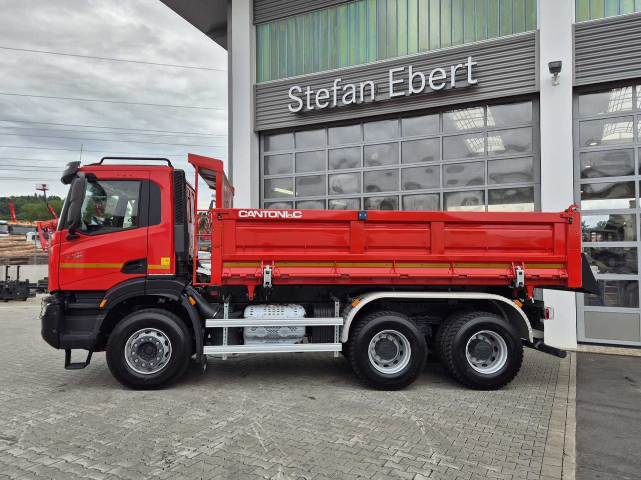 Iveco X-Way AD300X48Z HR OFF 6x4 Bordmatik Intarder - Xe ben: hình 4 Iveco X-Way AD300X48Z HR OFF 6x4 Bordmatik Intarder - Xe ben: hình 4