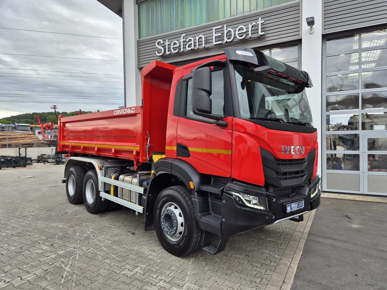 Iveco X-Way AD300X48Z HR OFF 6x4 Bordmatik Intarder - Xe ben: hình 3 Iveco X-Way AD300X48Z HR OFF 6x4 Bordmatik Intarder - Xe ben: hình 3