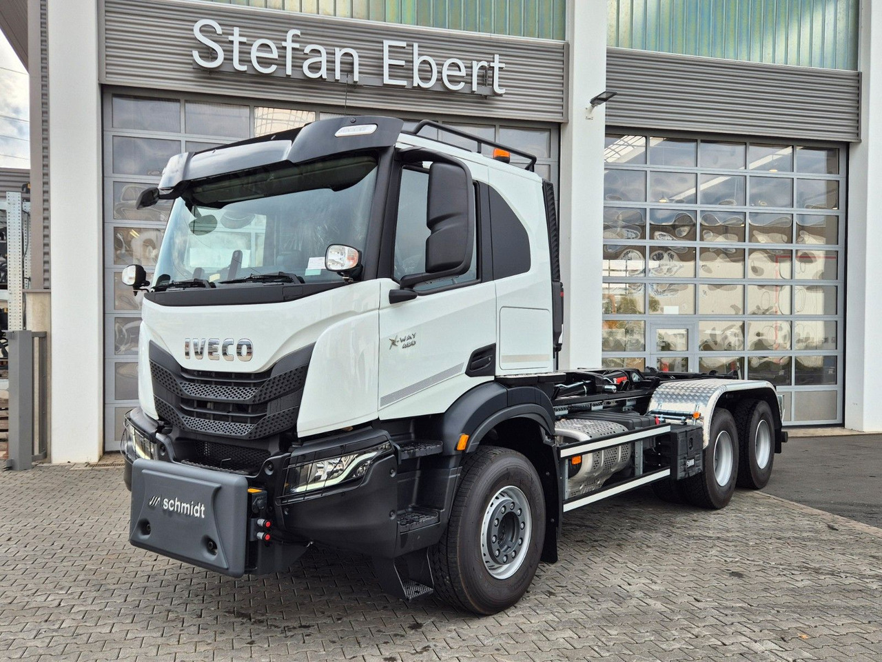 Iveco X-Way AT300X48Z/P HR OFF 6x4 Hiab Winterdienst - Xe tải nâng móc: hình 2 Iveco X-Way AT300X48Z/P HR OFF 6x4 Hiab Winterdienst - Xe tải nâng móc: hình 2