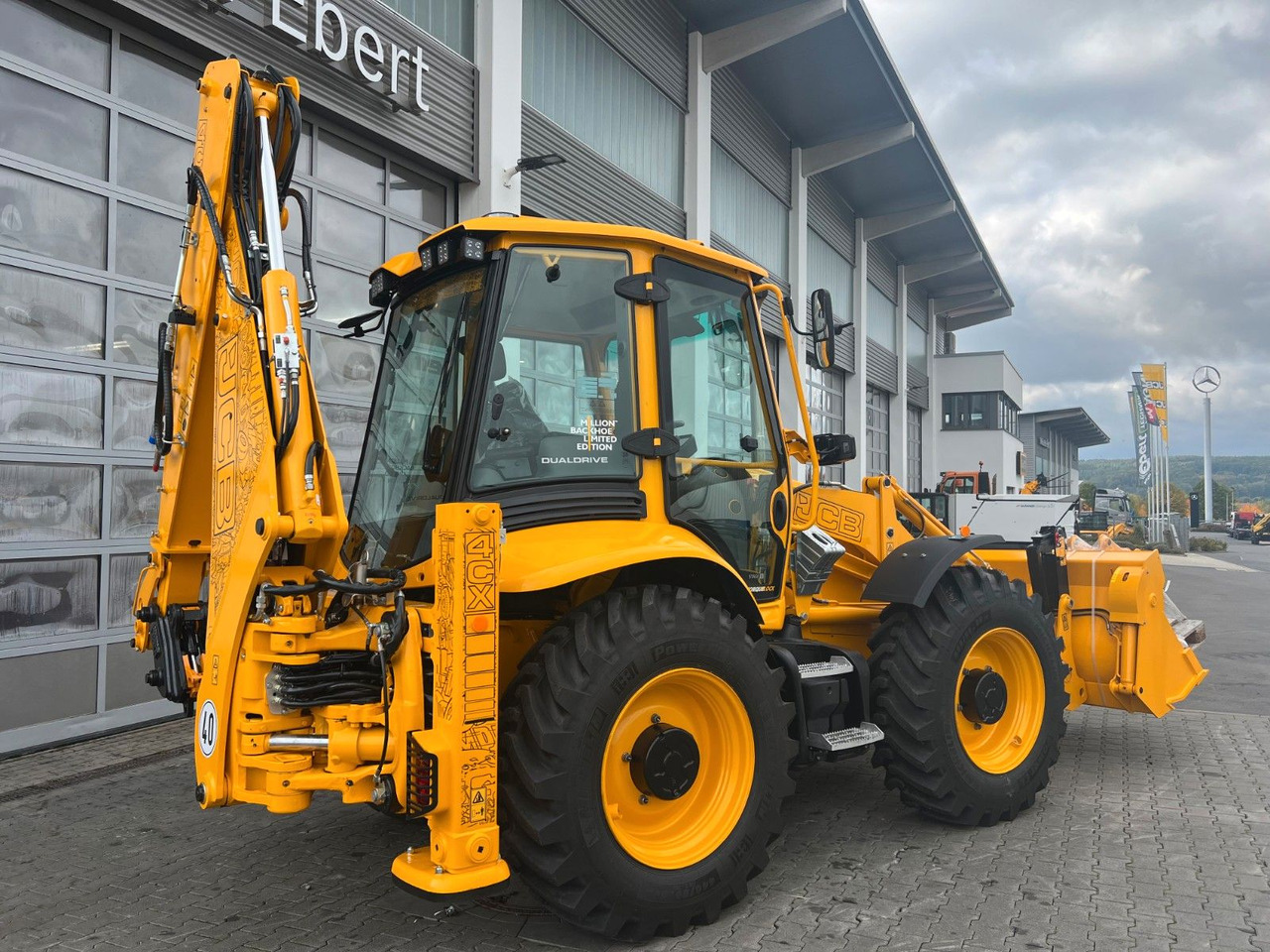 JCB 4CX / Klappschaufel / Dual Drive / Sonderedition - Máy xúc trước múc sau: hình 3 JCB 4CX / Klappschaufel / Dual Drive / Sonderedition - Máy xúc trước múc sau: hình 3