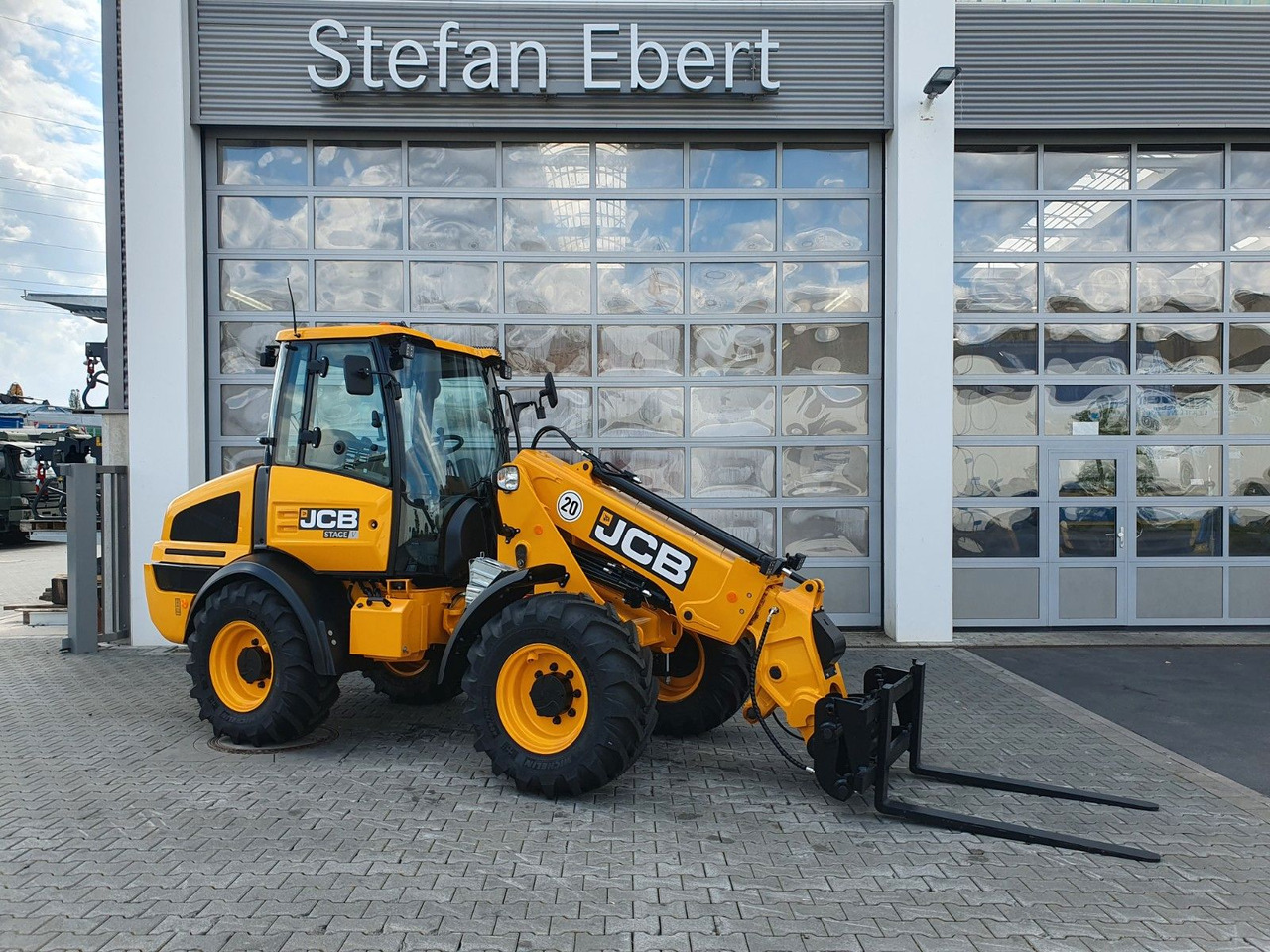 JCB TM 220 SV C / Neufahrzeug / Teleskop / Gabel - Máy xúc lật bánh lốp: hình 2 JCB TM 220 SV C / Neufahrzeug / Teleskop / Gabel - Máy xúc lật bánh lốp: hình 2