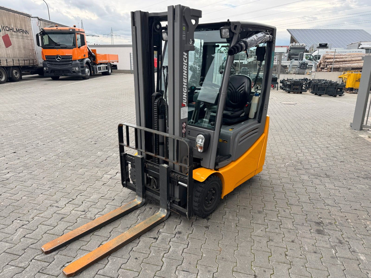 Jungheinrich EFG 215 / Triplex: 4.25m! / SS / 4.168h / 2024 - Xe nâng điện: hình 5 Jungheinrich EFG 215 / Triplex: 4.25m! / SS / 4.168h / 2024 - Xe nâng điện: hình 5