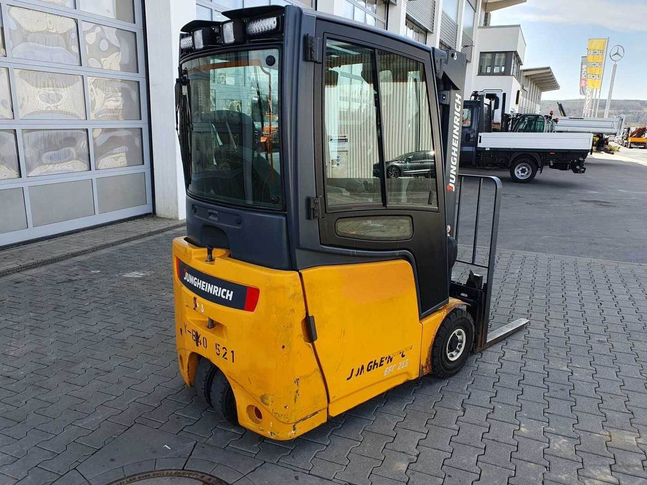 Jungheinrich EFG 215 / Triplex: 4.35m! / SS / nur 2.054h! - Xe nâng điện: hình 3 Jungheinrich EFG 215 / Triplex: 4.35m! / SS / nur 2.054h! - Xe nâng điện: hình 3