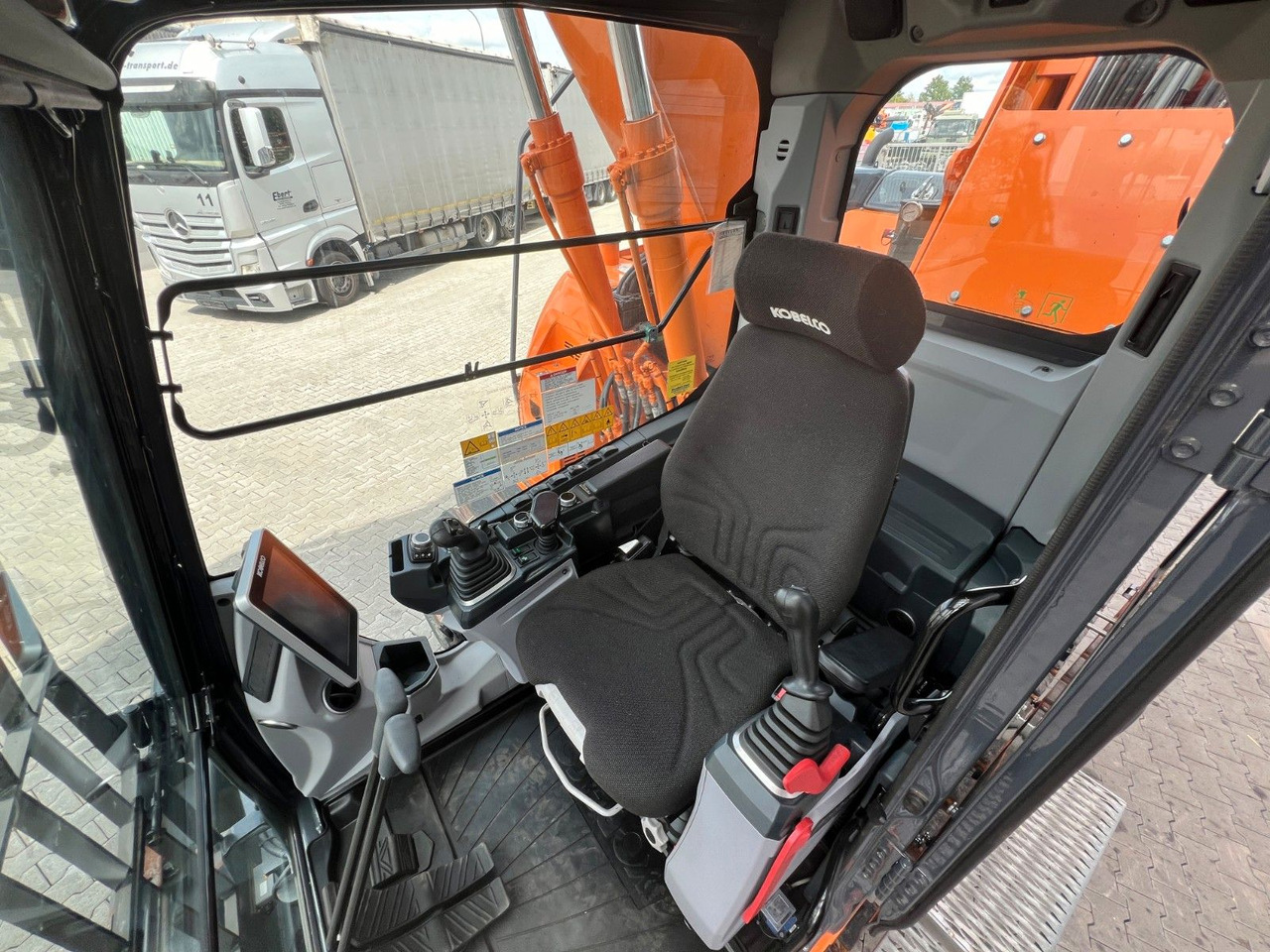 Cho thuê  Kobelco ED160 BR-7 / nur 999h! / Woodcracker Löffelpaket Kobelco ED160 BR-7 / nur 999h! / Woodcracker Löffelpaket: hình 19