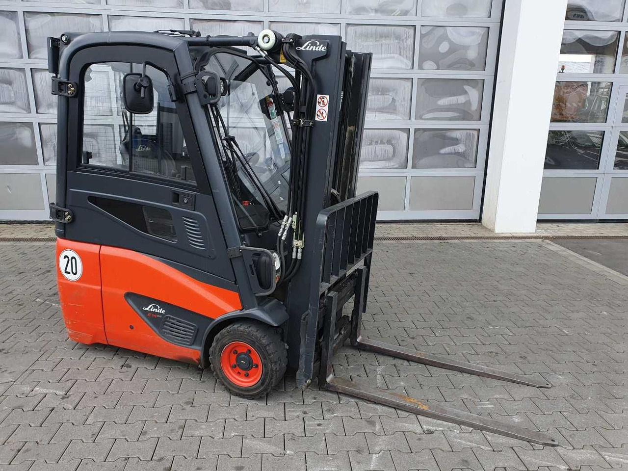 Linde E14 - 02 / Triplex: 4.00m! / SS / nur 2.119h! - Xe nâng điện: hình 2 Linde E14 - 02 / Triplex: 4.00m! / SS / nur 2.119h! - Xe nâng điện: hình 2