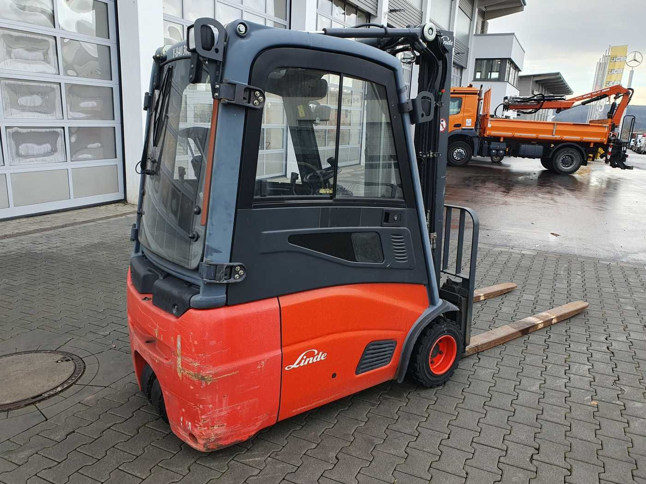 Linde E18 - 01 / Triplex: 4.50m! / SS / nur 5.672h! - Xe nâng điện: hình 4 Linde E18 - 01 / Triplex: 4.50m! / SS / nur 5.672h! - Xe nâng điện: hình 4