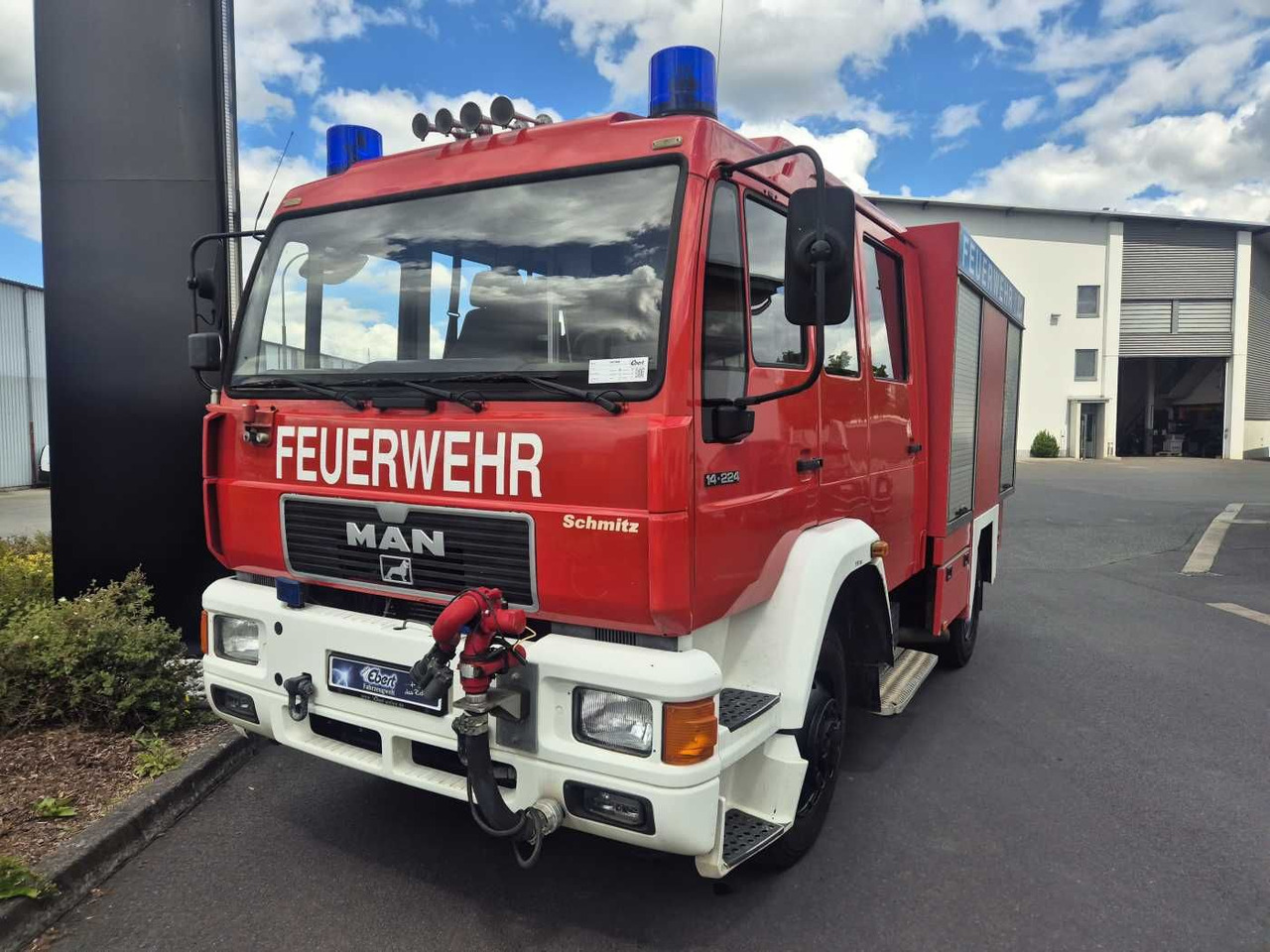 MAN 14.224 4x4 TLF 16/29 Tanklöschfahrzeug Feuerwehr - Xe bồn: hình 2 MAN 14.224 4x4 TLF 16/29 Tanklöschfahrzeug Feuerwehr - Xe bồn: hình 2