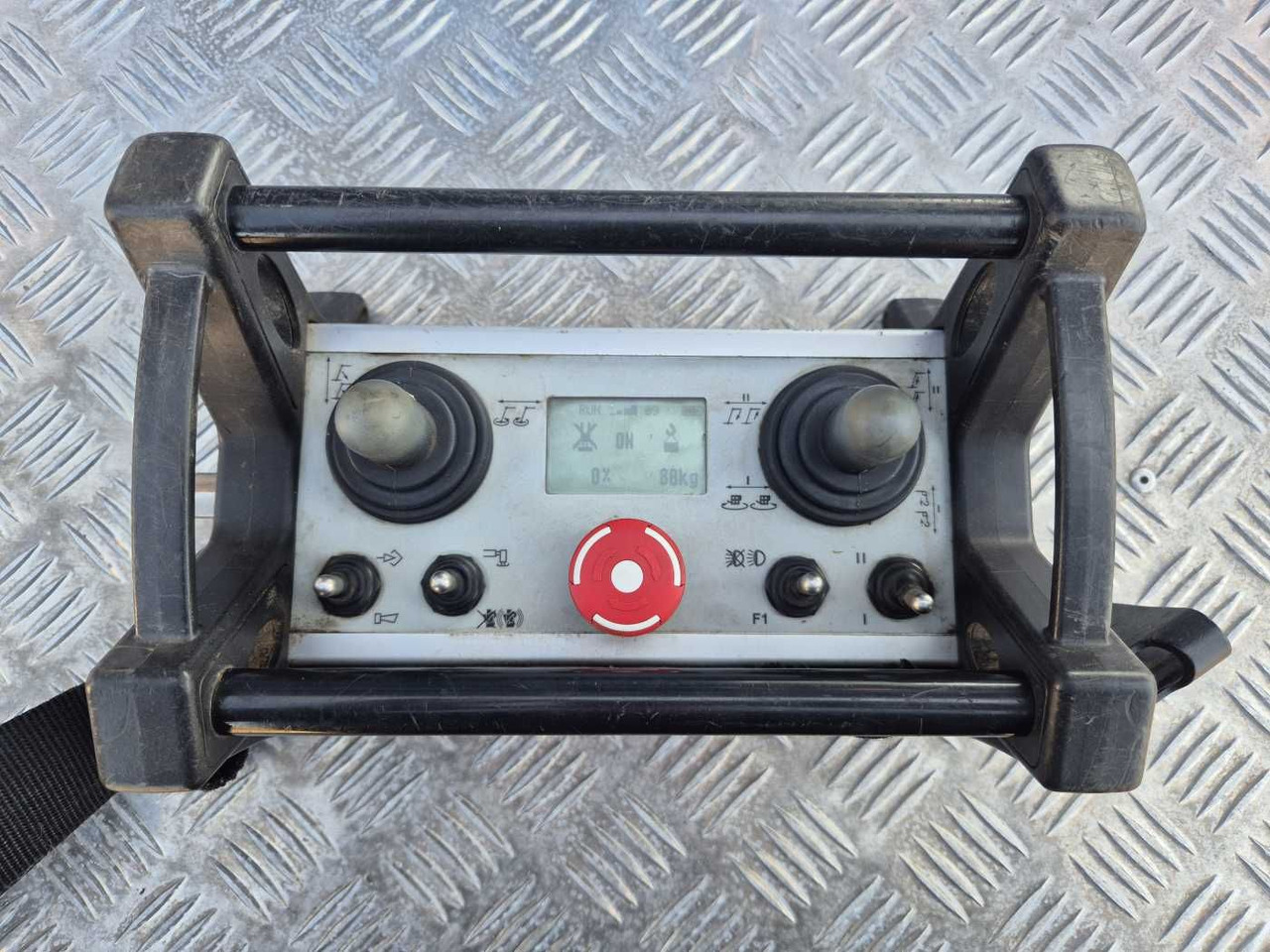 Xe cẩu tự hành MAN TGL 8.150 Dachdeckerkran Klaas K25-30 TSP Funk: hình 12 Xe cẩu tự hành MAN TGL 8.150 Dachdeckerkran Klaas K25-30 TSP Funk: hình 12