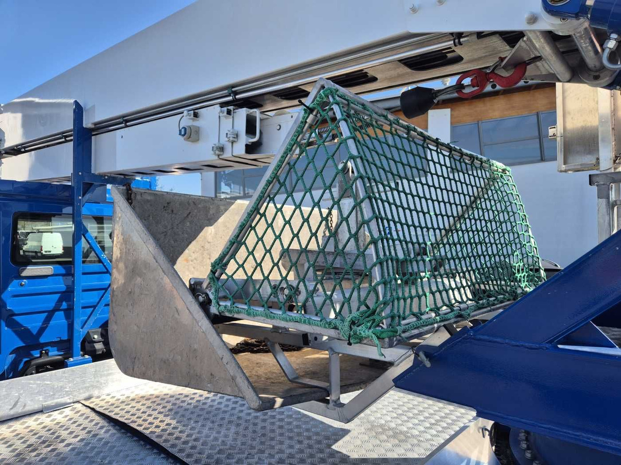 Xe cẩu tự hành MAN TGL 8.150 Dachdeckerkran Klaas K25-30 TSP Funk: hình 13 Xe cẩu tự hành MAN TGL 8.150 Dachdeckerkran Klaas K25-30 TSP Funk: hình 13