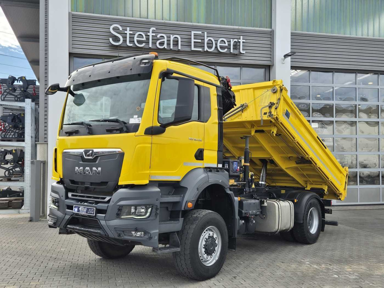 MAN TGS 18.430 4x4 BL Kran HMF 1130K-RCS Funk AHK - Xe cẩu tự hành: hình 2 MAN TGS 18.430 4x4 BL Kran HMF 1130K-RCS Funk AHK - Xe cẩu tự hành: hình 2