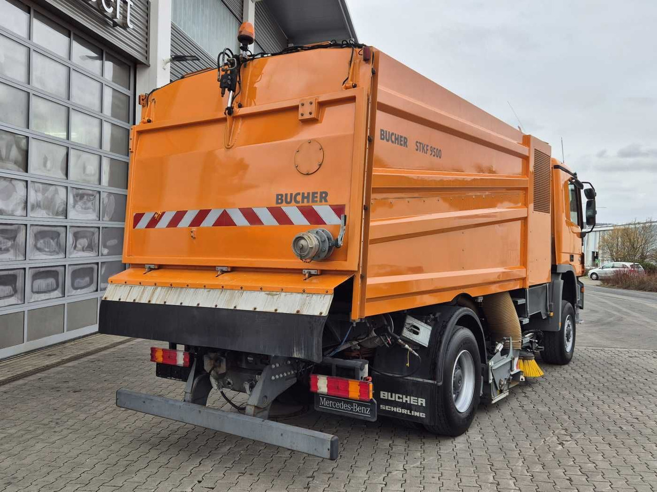 Xe quét đường Mercedes-Benz Actros 2032 A 4x4 Bucher STKF 9500 Airport 30x: hình 9