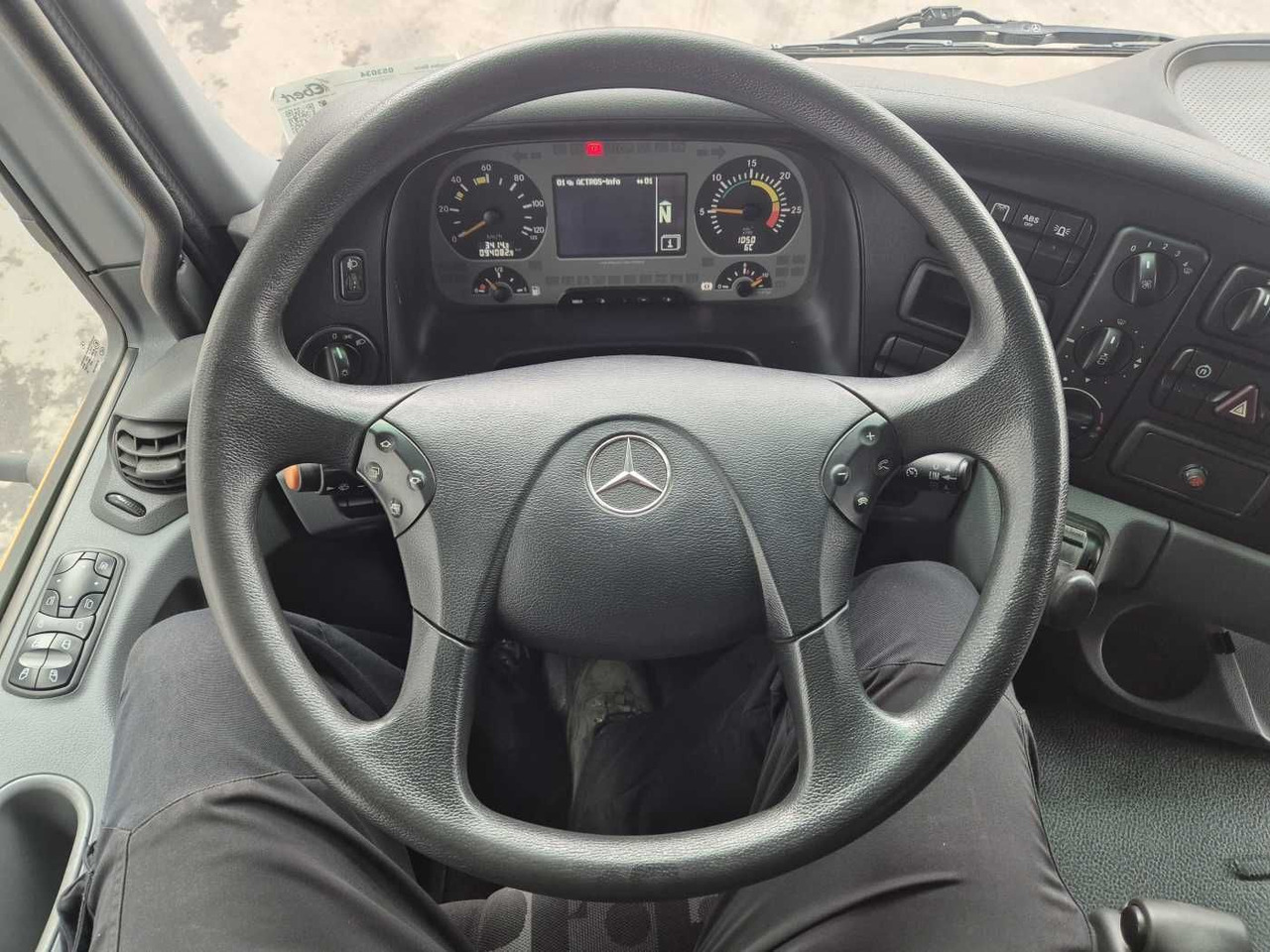 Xe quét đường Mercedes-Benz Actros 2032 A 4x4 Bucher STKF 9500 Airport 30x: hình 12