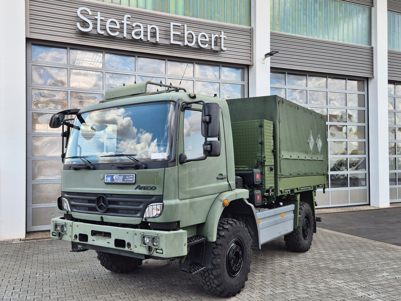 Mercedes-Benz Atego 1018 A 4x4 Singlebereifung 7 Stück vorh. - Xe tải thùng mui bạt: hình 2 Mercedes-Benz Atego 1018 A 4x4 Singlebereifung 7 Stück vorh. - Xe tải thùng mui bạt: hình 2