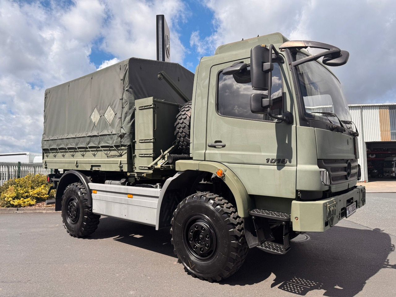 Mercedes-Benz Atego 1018 A 4x4 Singlebereifung 7 Stück vorh. - Xe tải thùng lửng/ Phẳng: hình 3 Mercedes-Benz Atego 1018 A 4x4 Singlebereifung 7 Stück vorh. - Xe tải thùng lửng/ Phẳng: hình 3