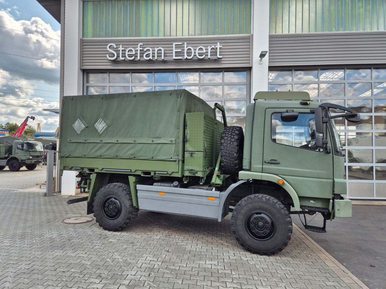 Mercedes-Benz Atego 1018 A 4x4 Singlebereifung 7 Stück vorh. - Xe tải thùng mui bạt: hình 5 Mercedes-Benz Atego 1018 A 4x4 Singlebereifung 7 Stück vorh. - Xe tải thùng mui bạt: hình 5
