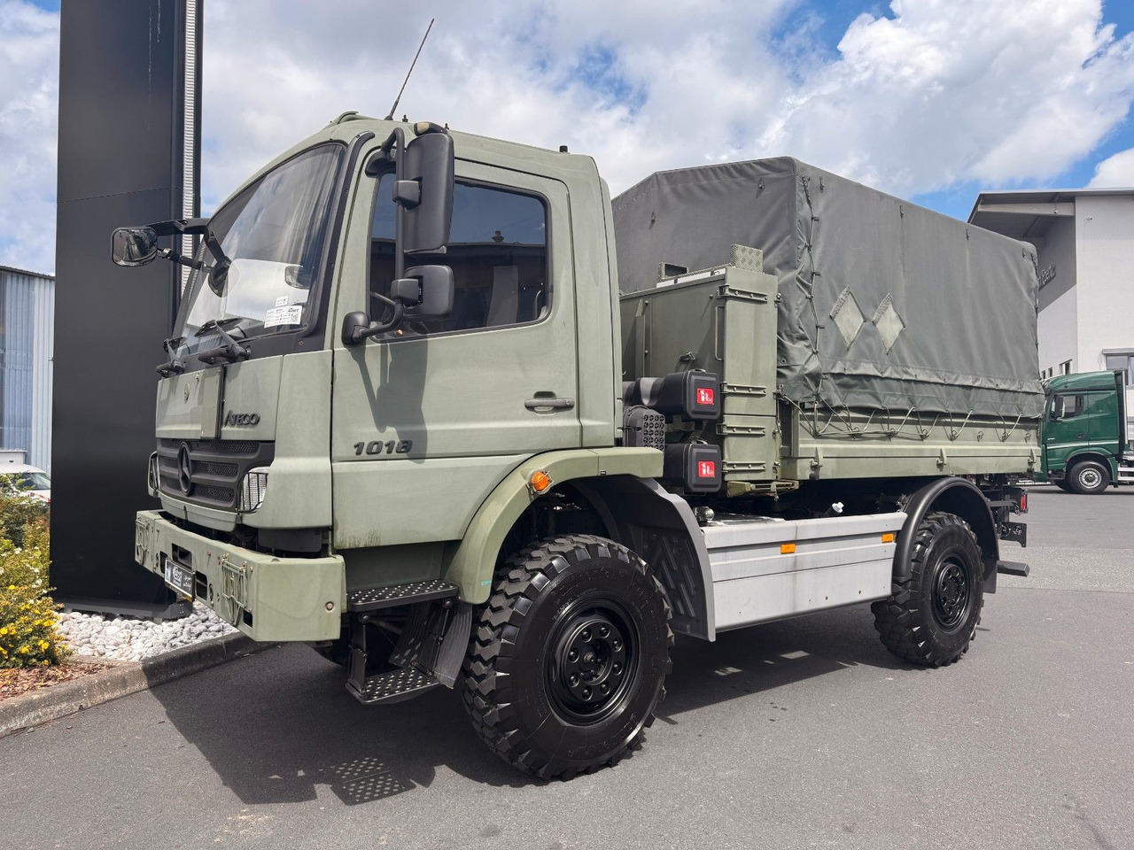 Mercedes-Benz Atego 1018 A 4x4 Singlebereifung 7 Stück vorh. - Xe tải thùng mui bạt: hình 5 Mercedes-Benz Atego 1018 A 4x4 Singlebereifung 7 Stück vorh. - Xe tải thùng mui bạt: hình 5