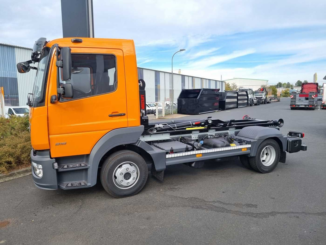 Mercedes-Benz Atego 818 K 4x2 HIAB XR5S3650 AHK Klima - Xe tải nâng móc: hình 4 Mercedes-Benz Atego 818 K 4x2 HIAB XR5S3650 AHK Klima - Xe tải nâng móc: hình 4