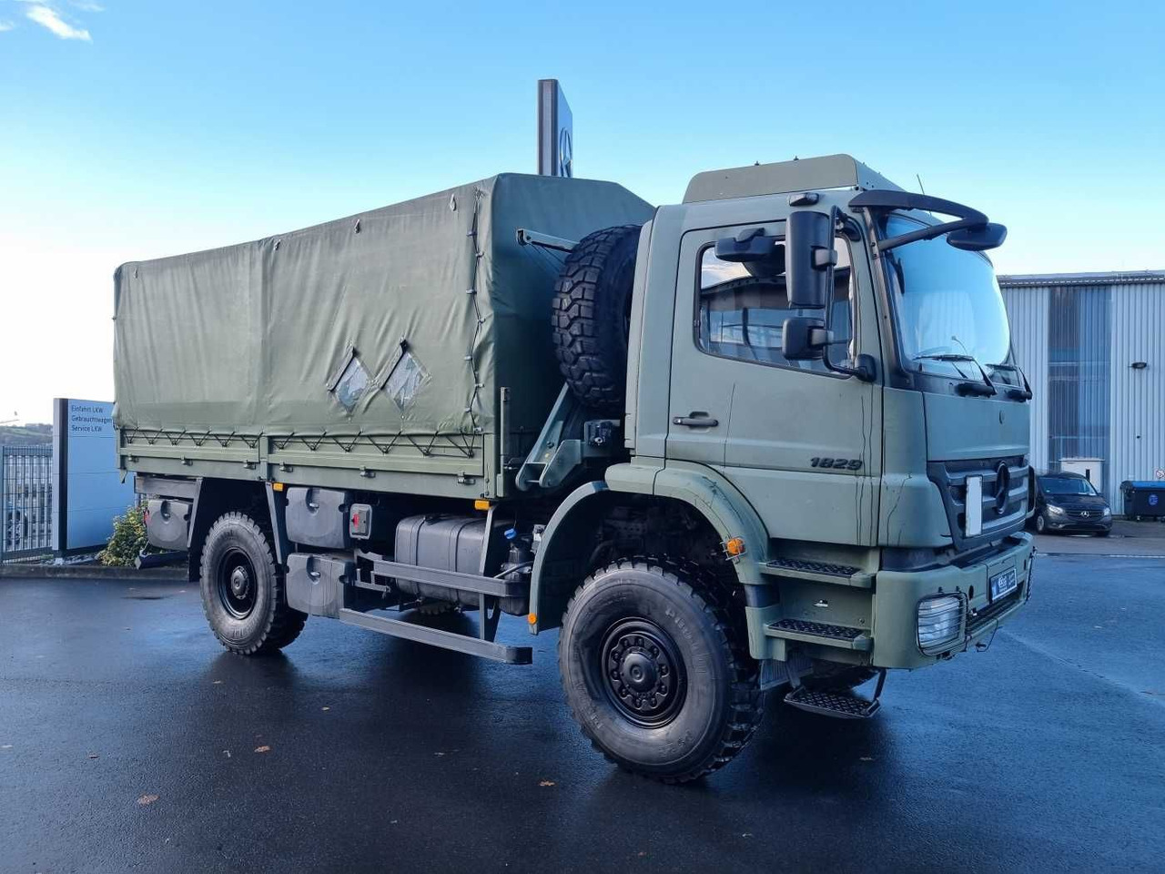 Mercedes-Benz Axor 1829 A 4x4 Pritsche/Plane 10 Stück - Xe tải thùng mui bạt: hình 5 Mercedes-Benz Axor 1829 A 4x4 Pritsche/Plane 10 Stück - Xe tải thùng mui bạt: hình 5