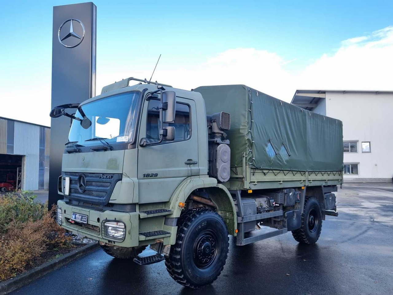 Mercedes-Benz Axor 1829 A 4x4 Pritsche/Plane 10 Stück - Xe tải thùng mui bạt: hình 1 Mercedes-Benz Axor 1829 A 4x4 Pritsche/Plane 10 Stück - Xe tải thùng mui bạt: hình 1