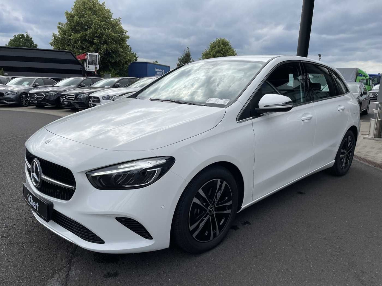 Mercedes-Benz B 180 7G Progressive R-Kamera+LED+ Winterpaket+C - Xe hơi: hình 2 Mercedes-Benz B 180 7G Progressive R-Kamera+LED+ Winterpaket+C - Xe hơi: hình 2