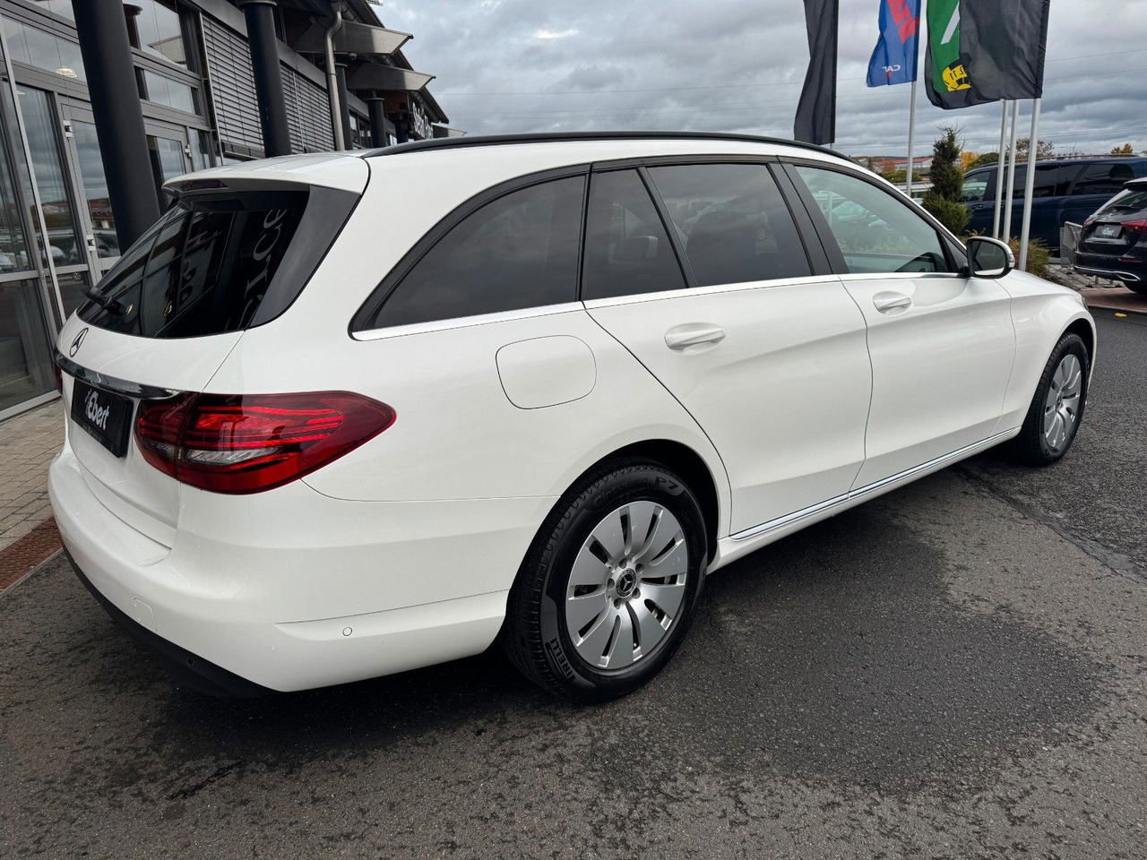 Mercedes-Benz C 180d T LED+RKamera+SHZ+DAB - Xe wagon: hình 4 Mercedes-Benz C 180d T LED+RKamera+SHZ+DAB - Xe wagon: hình 4