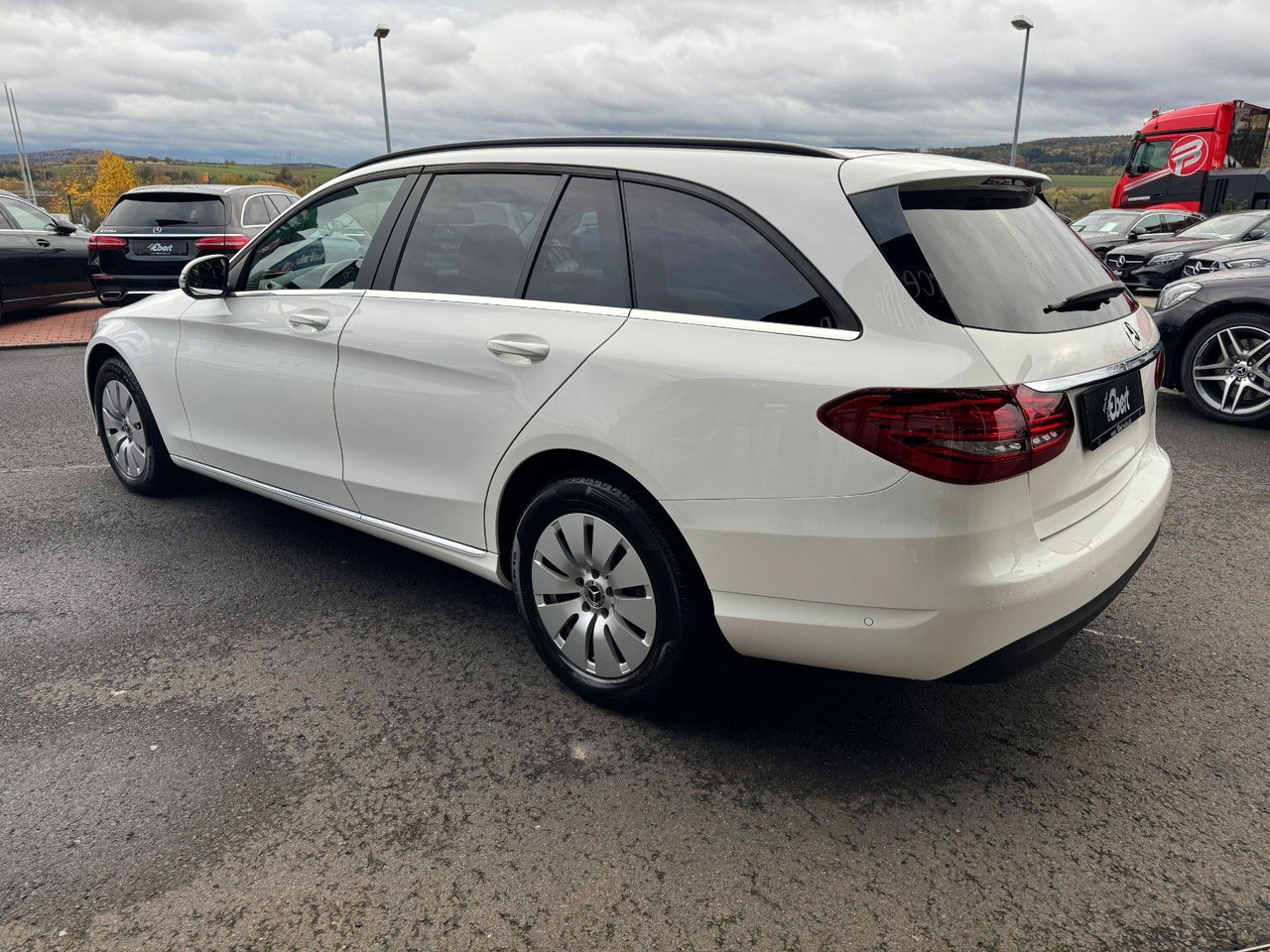 Mercedes-Benz C 180d T LED+RKamera+SHZ+DAB - Xe wagon: hình 3 Mercedes-Benz C 180d T LED+RKamera+SHZ+DAB - Xe wagon: hình 3