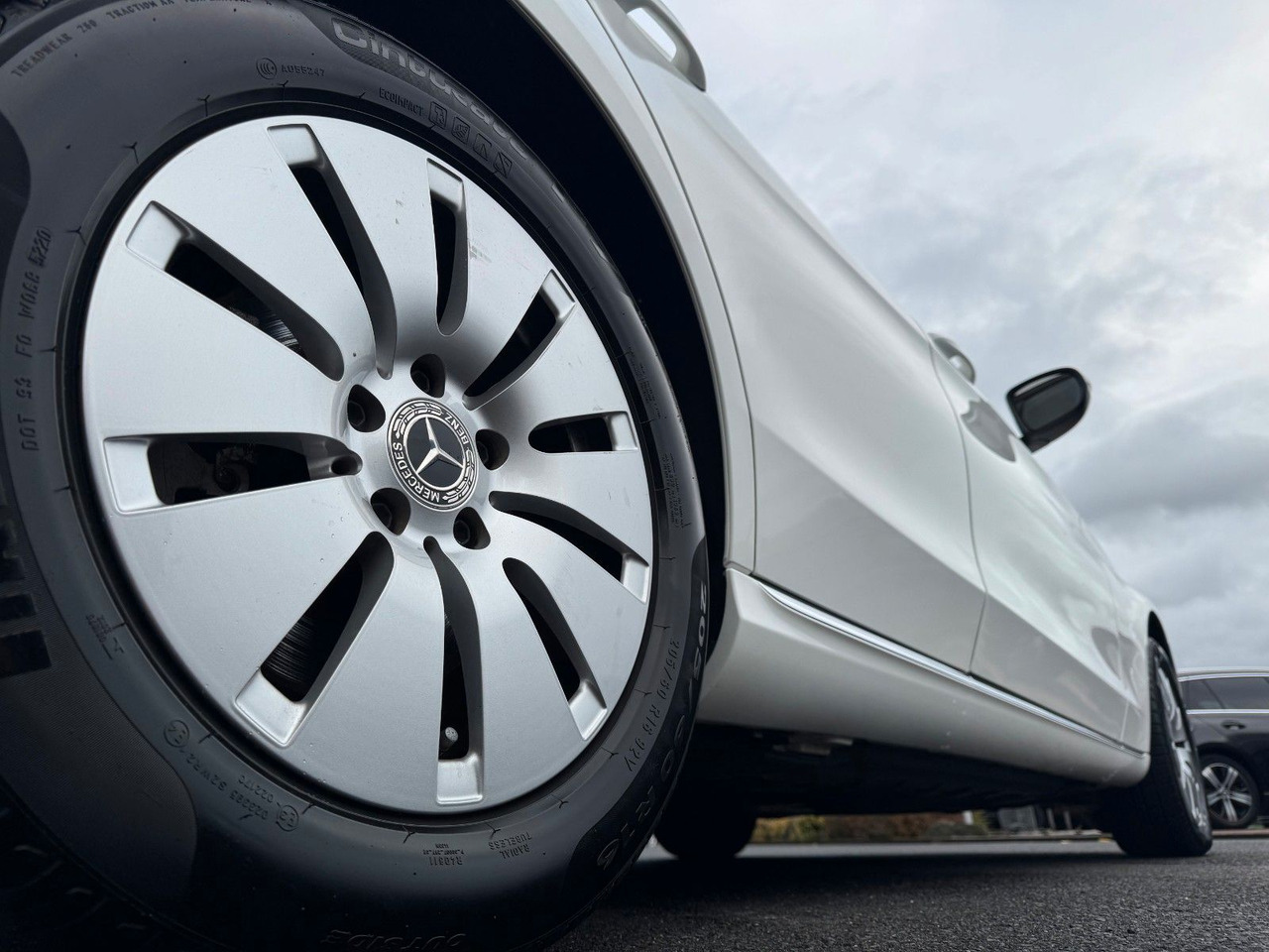 Mercedes-Benz C 180d T LED+RKamera+SHZ+DAB - Xe wagon: hình 5 Mercedes-Benz C 180d T LED+RKamera+SHZ+DAB - Xe wagon: hình 5