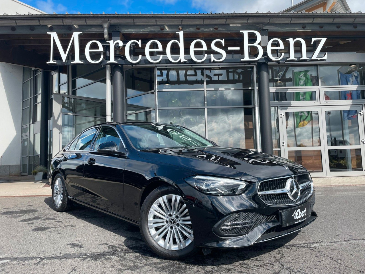 Mercedes-Benz C 200 d AVANTGARDE 360°+TOTW+Carplay+Ambiente - Sedan: hình 1 Mercedes-Benz C 200 d AVANTGARDE 360°+TOTW+Carplay+Ambiente - Sedan: hình 1
