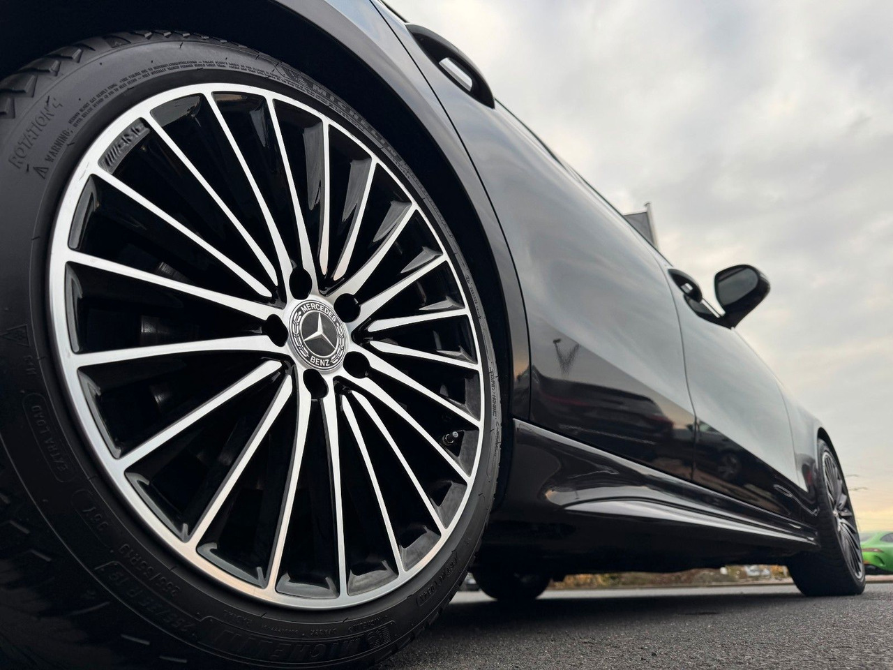 Mercedes-Benz C 220d T AMG Digital+AHK+Pano+Memory+360°+SKLIMA - Xe wagon: hình 5 Mercedes-Benz C 220d T AMG Digital+AHK+Pano+Memory+360°+SKLIMA - Xe wagon: hình 5