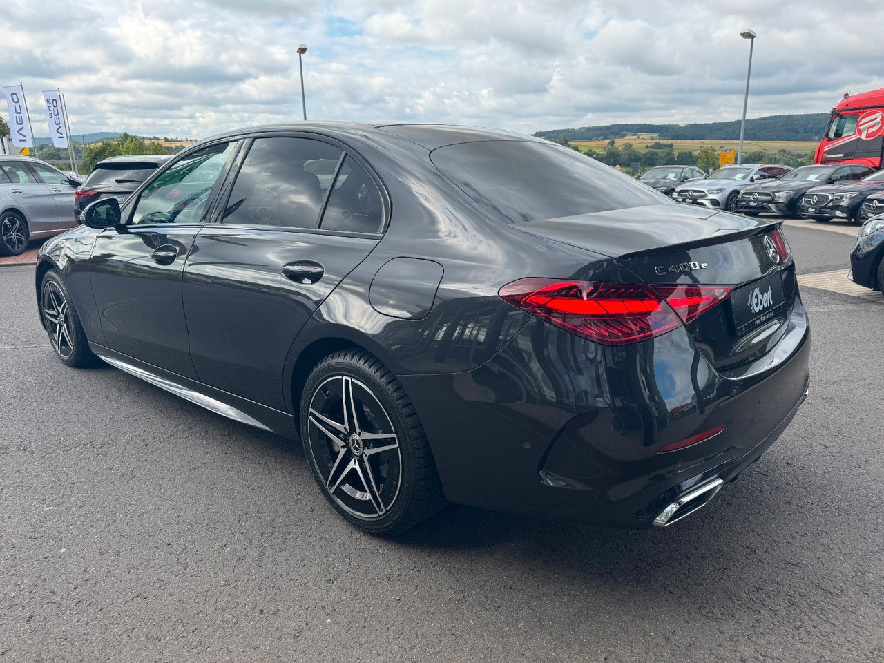 Mercedes-Benz C 400e 4M AMG+HUD+RFK+TotW+Ambiente+Night - Sedan: hình 4 Mercedes-Benz C 400e 4M AMG+HUD+RFK+TotW+Ambiente+Night - Sedan: hình 4