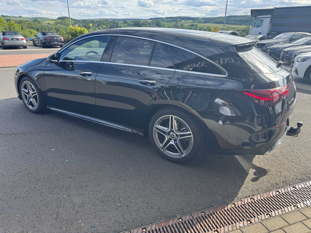 Mercedes-Benz CLA 180 Shooting Brake+AMG+Distr+AHK+RFK+ - Xe wagon: hình 3 Mercedes-Benz CLA 180 Shooting Brake+AMG+Distr+AHK+RFK+ - Xe wagon: hình 3